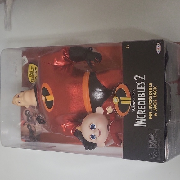 DISNEY PIXAR INCREDIBLE 2 | Mr. Incredibles and Jack-Jack Figurine - Picture 1 of 8